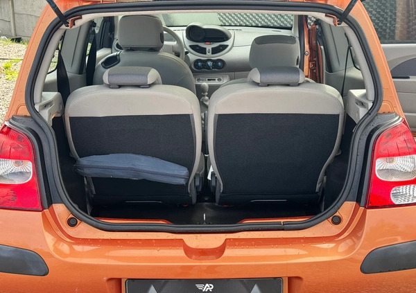 Renault Twingo cena 9900 przebieg: 131096, rok produkcji 2007 z Leżajsk małe 37